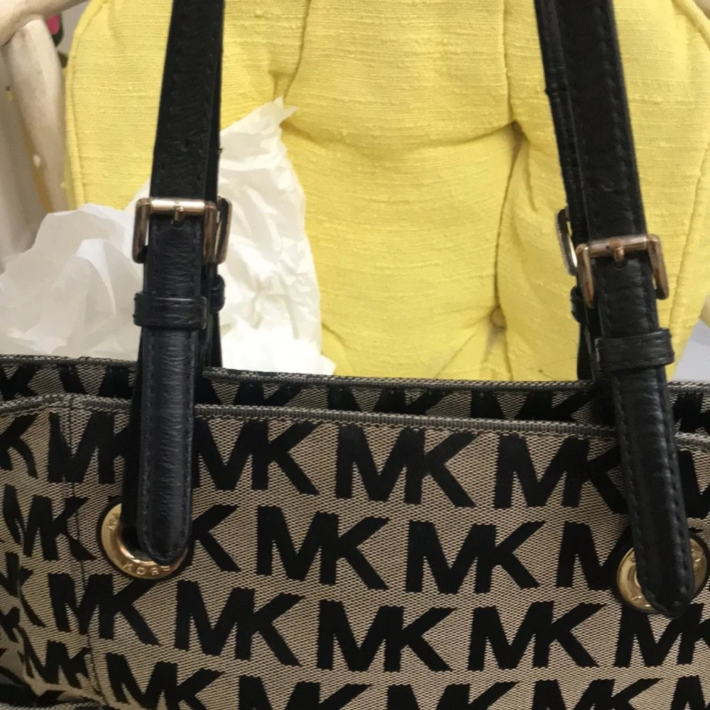Michael Kors Brown Logo Tote Bag - Picture 8 of 12